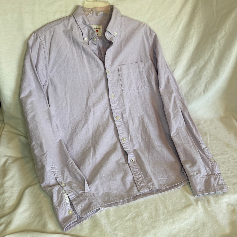 GAP Men's Oxford Casual Button-Down Shirt - Lavender - Picture 2 of 4